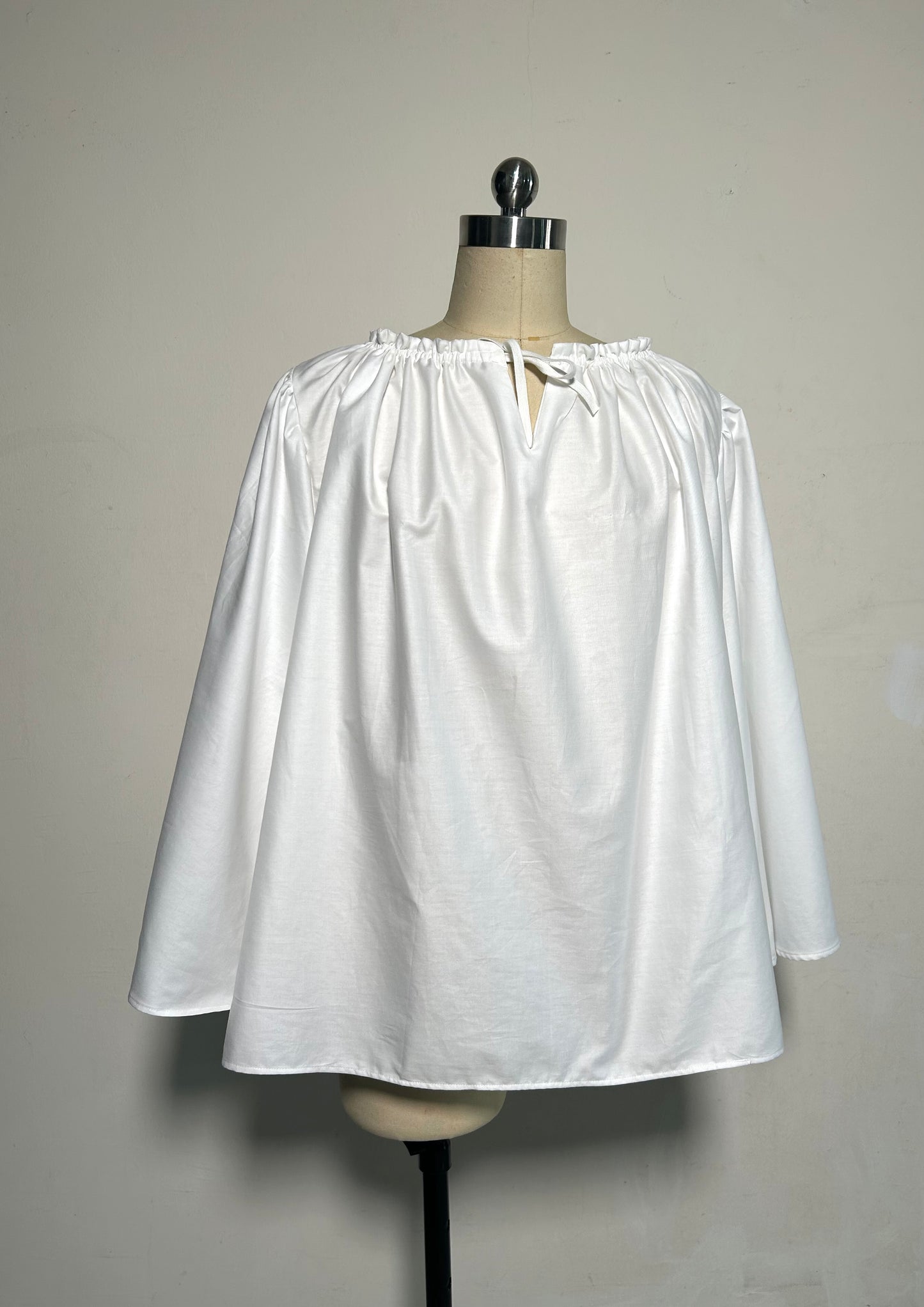 {PREORDER} Sylia Adjustable Blouse in Ivory