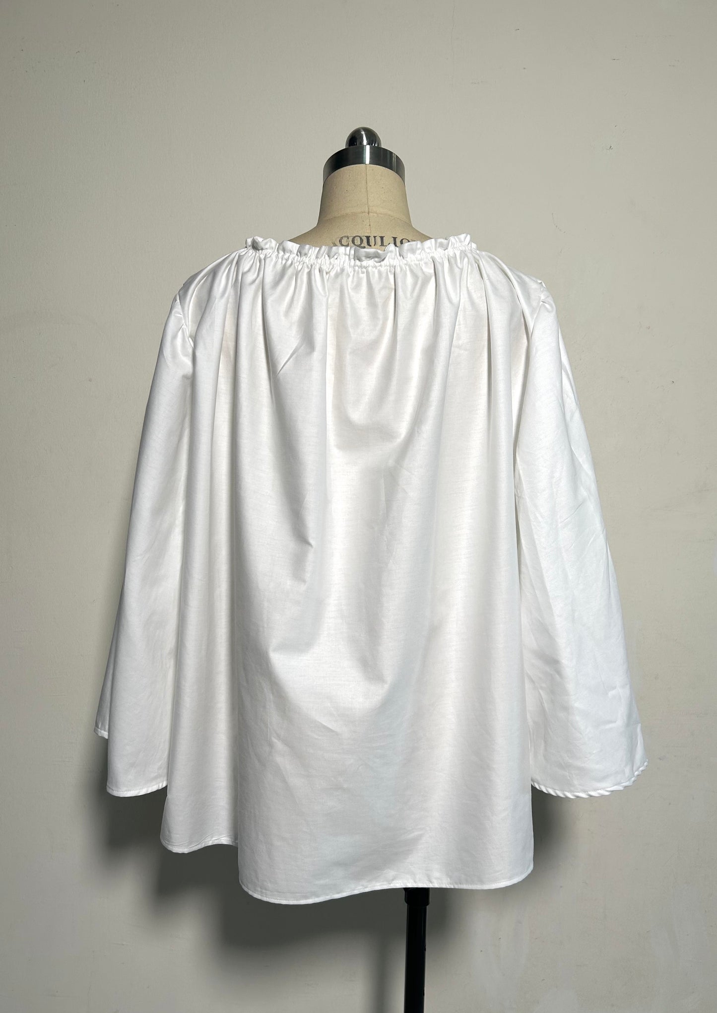 {PREORDER} Sylia Adjustable Blouse in Ivory